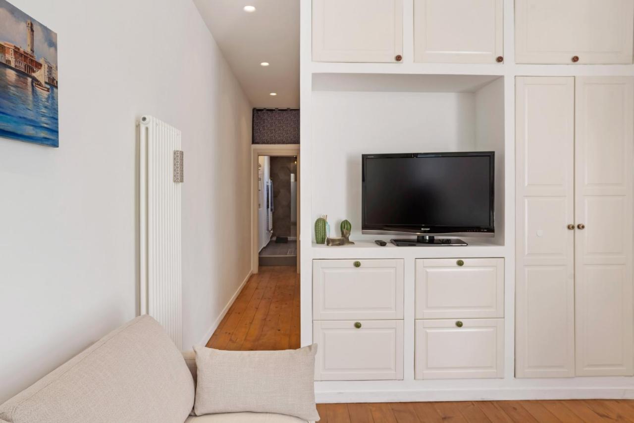 Madonella Apartment Con Terrazzo Bari Eksteriør billede
