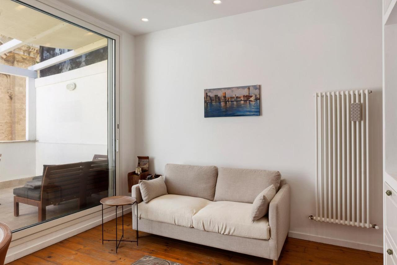 Madonella Apartment Con Terrazzo Bari Eksteriør billede